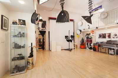 Valerio M. D'Urso - Spot22 - Sala Pose e Camera Oscura, servizi professionali in analogico e digitale.