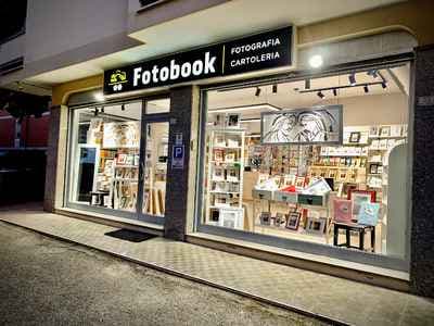 ᖴOTOᗷOOK ᖴOTOGᖇᗩᖴIᗩ